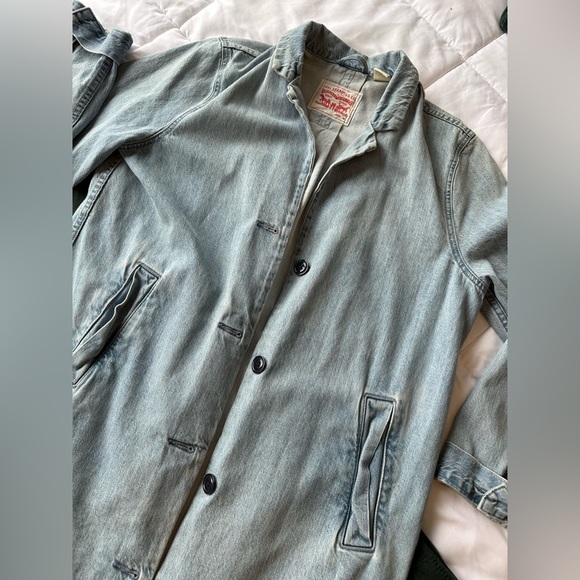 Levi Strauss & Co Women's Oversized Denim Jacket Vintage Levi's Coat Size Medium - Picture 2 of 5